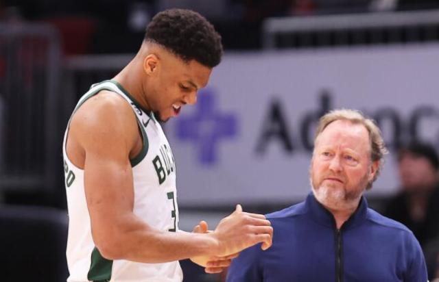 开云登录入口-字母哥谈争冠四大对手：米德尔顿复苏不能保证夺冠